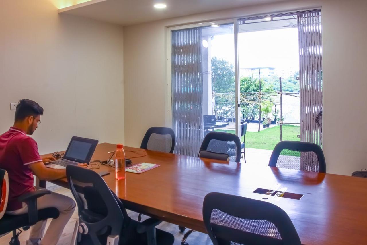 Urban Nomads Pune Riverside Colive Cowork Pansiyon Dış mekan fotoğraf