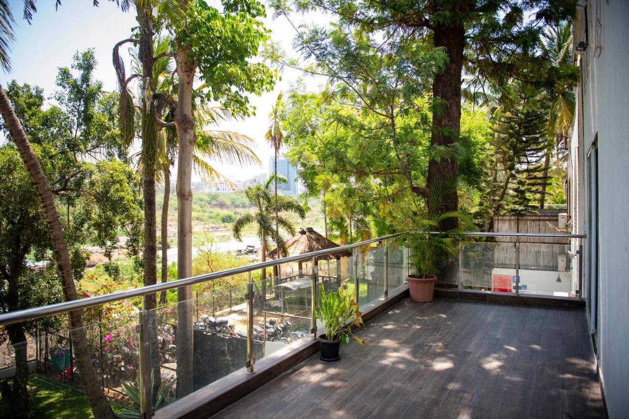 Urban Nomads Pune Riverside Colive Cowork Pansiyon Dış mekan fotoğraf
